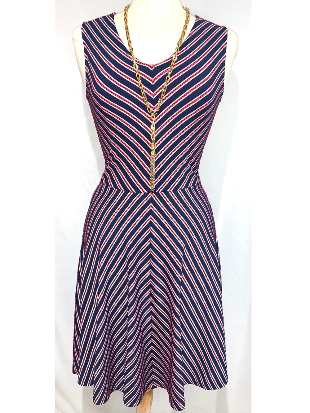 Leota Chevron v neck dress red and blue XS